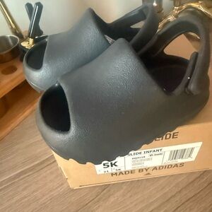 Yeezy Kids Black Slide Sandals toddler